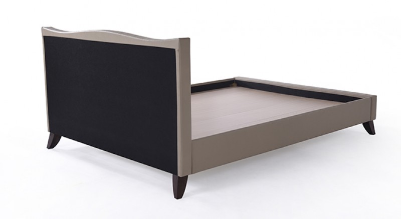 AUGUSTA UPHOLSTERED BED QUEEN SIZE