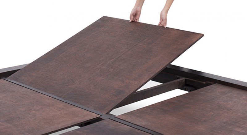 Caprica Bed Queen size (Mahogany Finish)